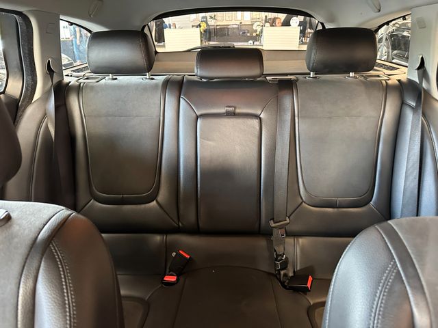 Jaguar XF *Keyless*AHK*BI-XENON*Leder*2-Zonen*