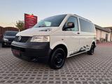 Volkswagen T5 Transporter Kasten-Kombi Kombi,Tüv neu....... - Volkswagen T5 Transporter aus 2003