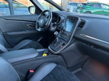 Renault Grand Scenic Black Edition TCe 140 EDC 7-Sitzer