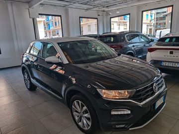 Volkswagen T-Roc - 3