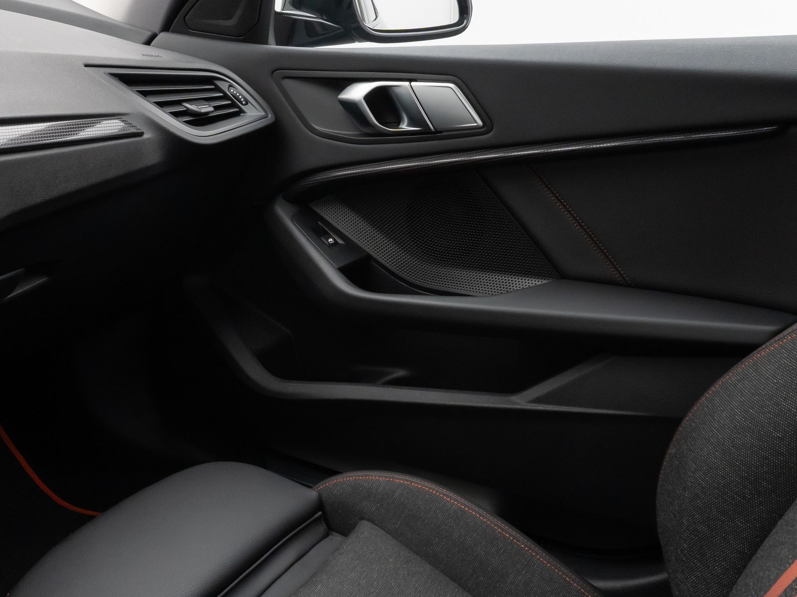 Fahrzeugabbildung BMW 118i Sport Line Kamera DAB HiFi Lenkrhzg Sport