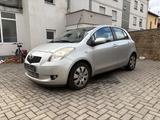 Toyota Yaris 1,3-l-VVT-i Executive Executive - Toyota Yaris Executive mit Benzin-Antrieb