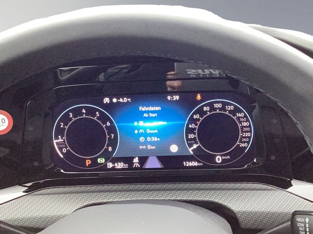 Golf VIII 1.5eTSI DSG R-Line