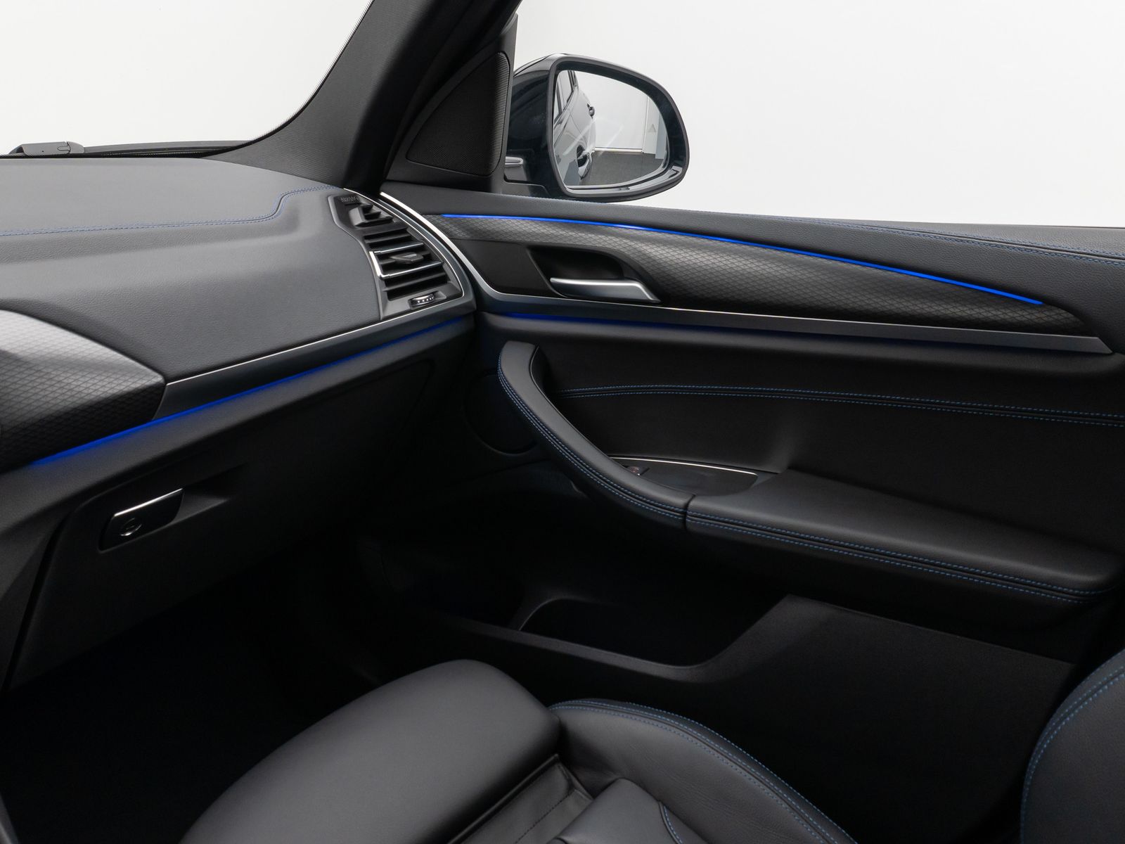 Fahrzeugabbildung BMW X3 xD30d M Sport Kamera Laser DAB HiFi AHK 20"