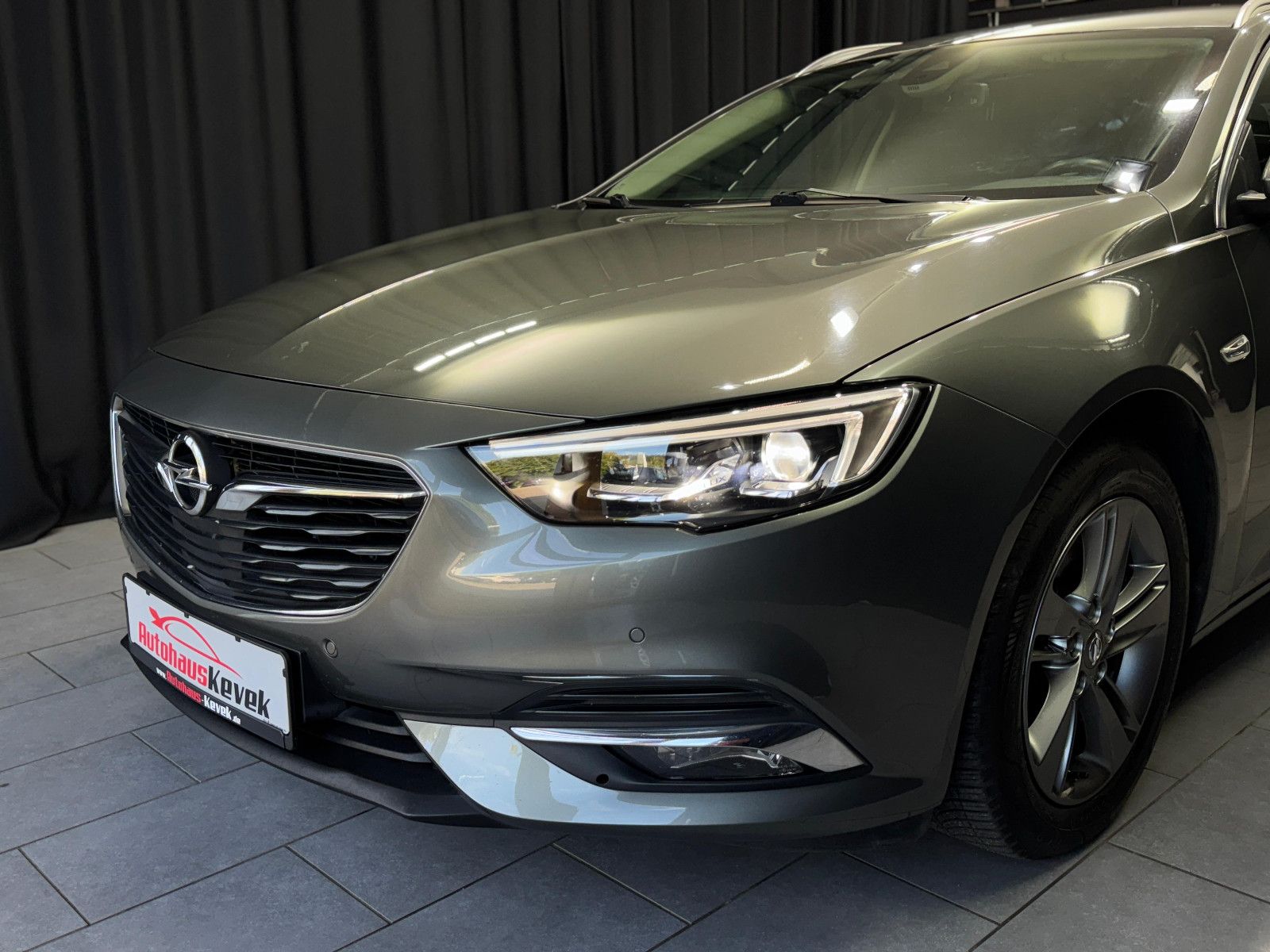 Fahrzeugabbildung Opel Insignia B Sports Tourer Dynamic|KAMERA|AHK