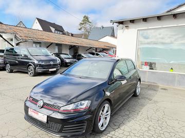 Volkswagen Golf VII Lim. GTI Performance BMT/DSG/VollLeder/