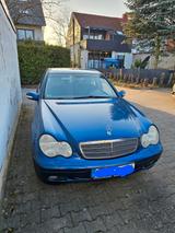Mercedes-Benz C 180 CLASSIC Classic - Mercedes-Benz C 180: Classic