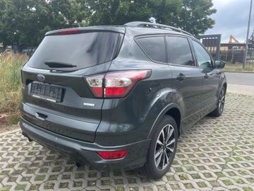 Ford Kuga - 4