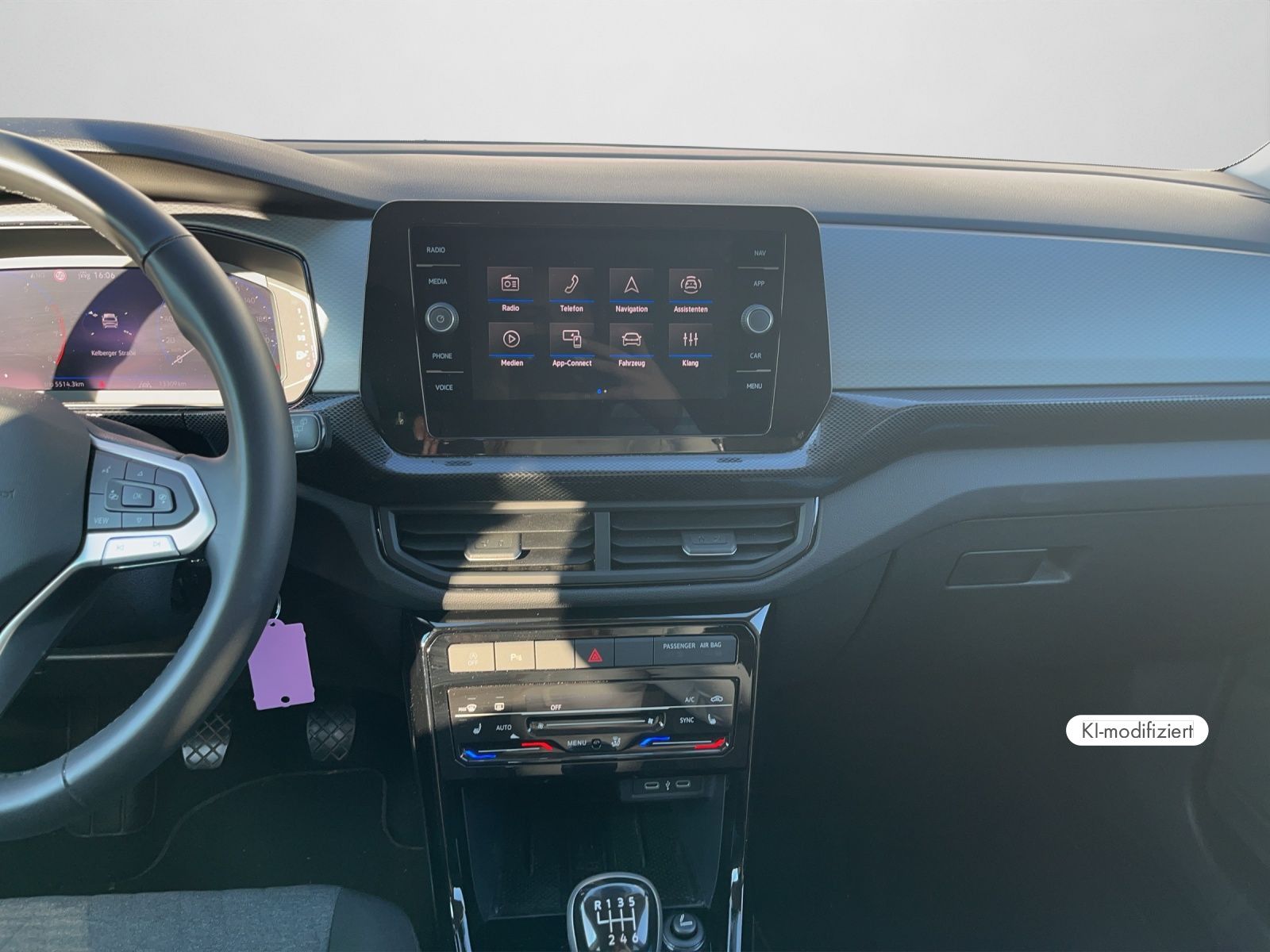 Volkswagen T-Cross - Bild 12