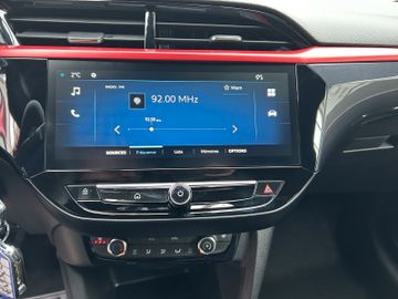 Fotografie 15 des Opel Corsa 1.2 YES Allwetter Sitzh. Carplay LED