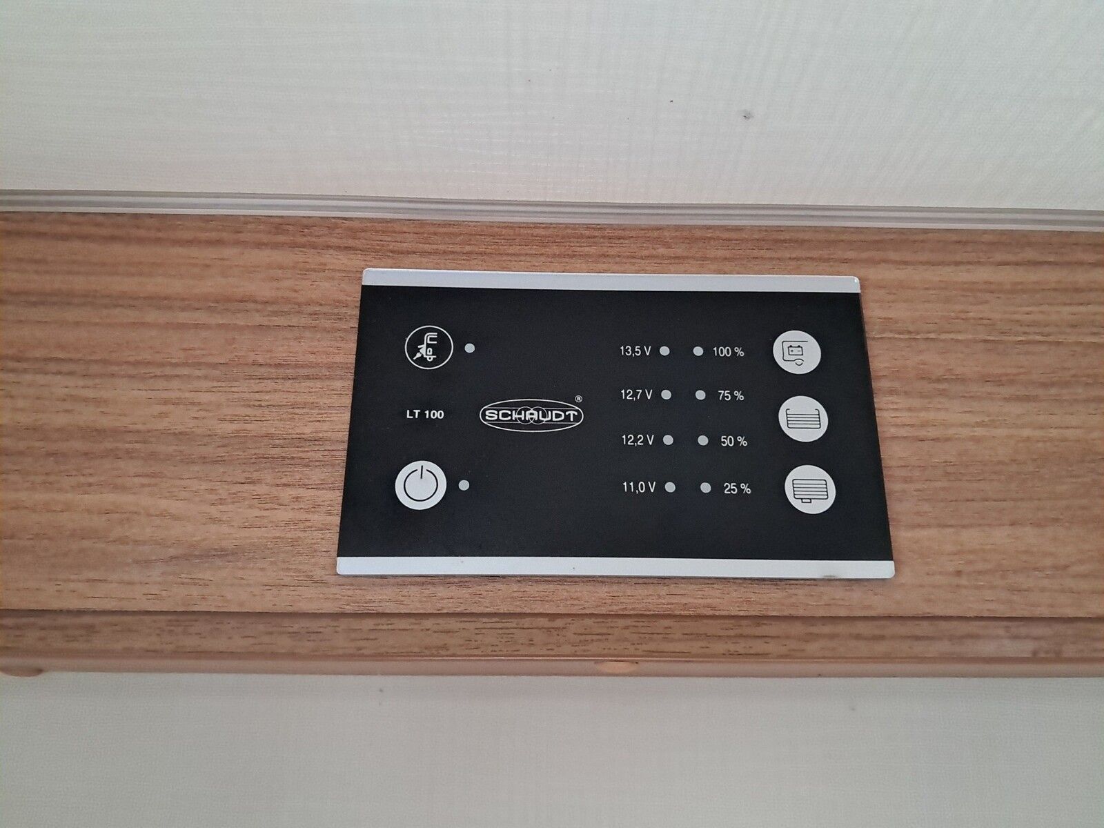 Fahrzeugabbildung Carado T 449 Markise,Sat,Solar,TV,AHK,Allwetterreifen