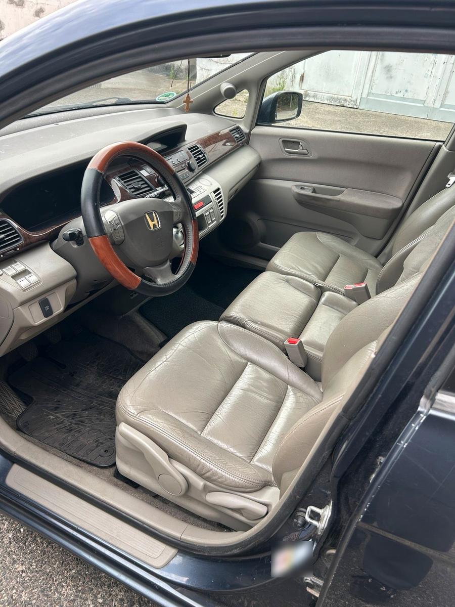 Honda FR-V 2006 — photo 5