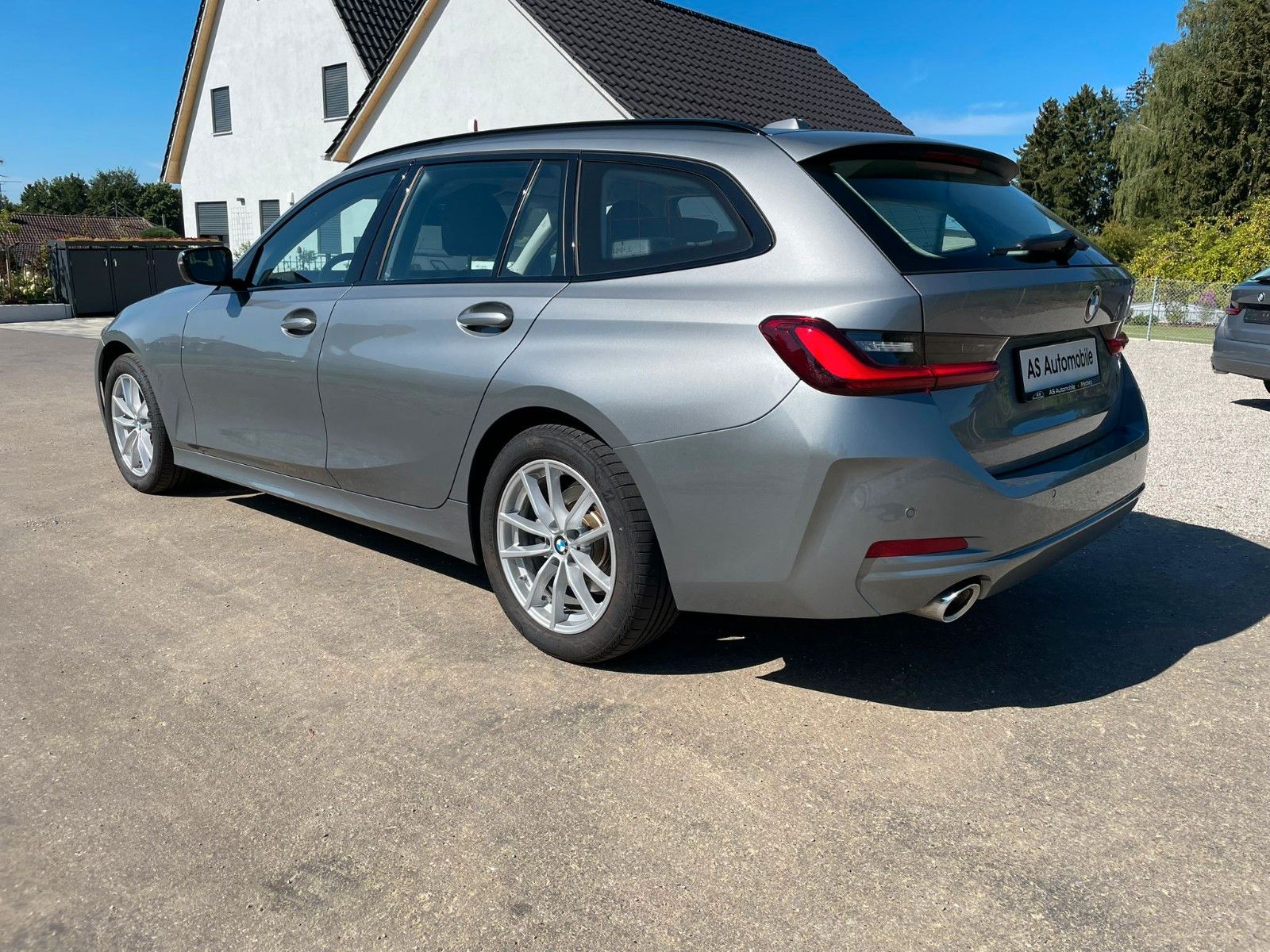 BMW 320d xDrive Touring DAB Navi LED Garantie Curved foto 4