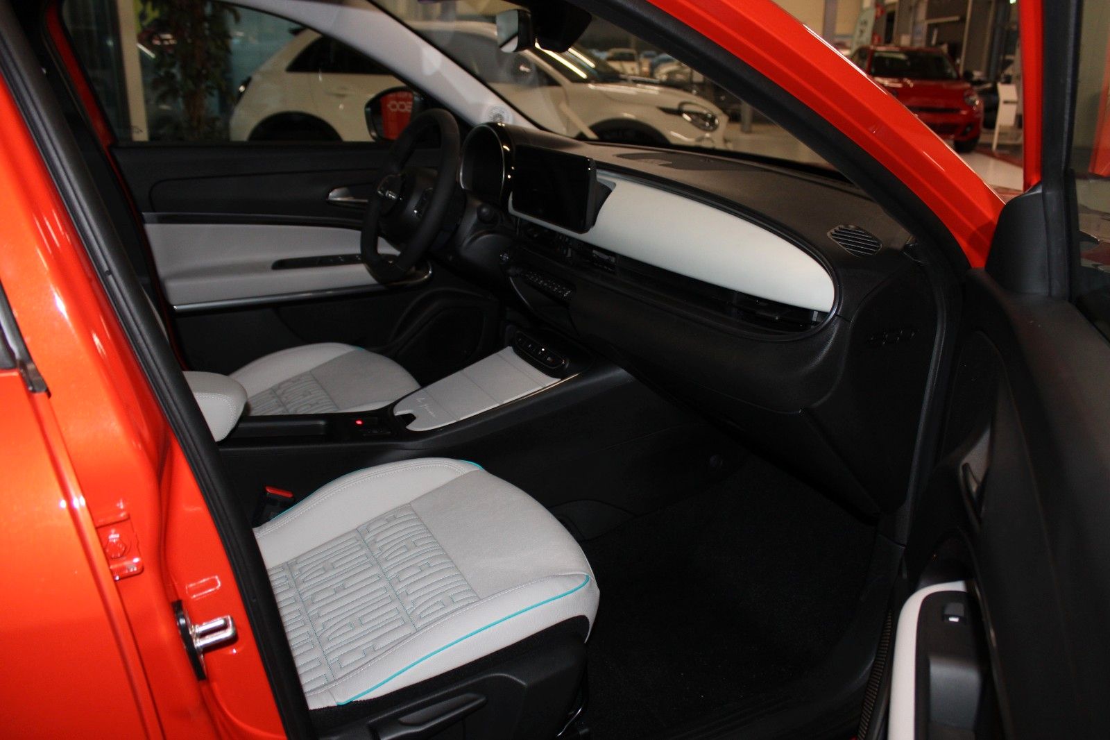 Fahrzeugabbildung Fiat 600 e La Prima