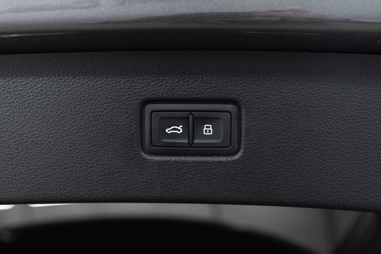 Fahrzeugabbildung Audi Q7 3.0 TFSI Quattro LED PANO NAV 7 SITZER BOSE