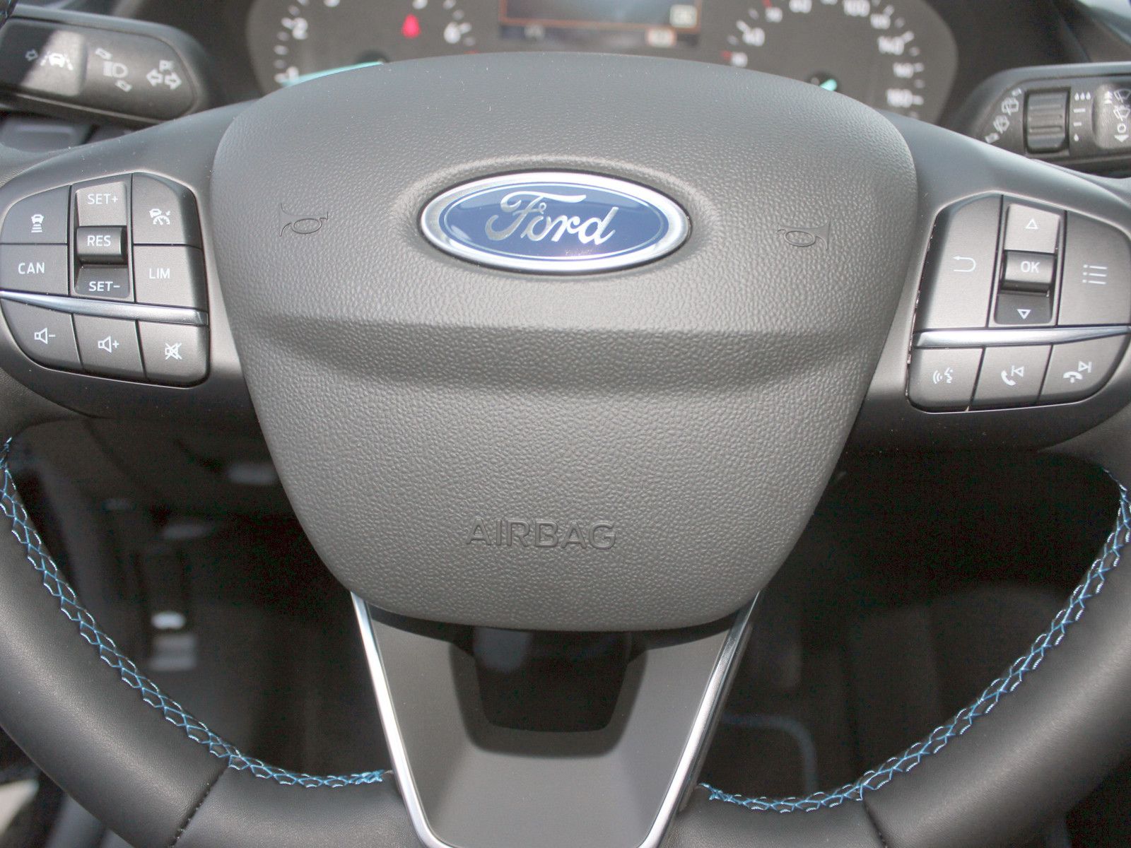 Fahrzeugabbildung Ford Fiesta Active 1,0 EcoBoost Hybrid