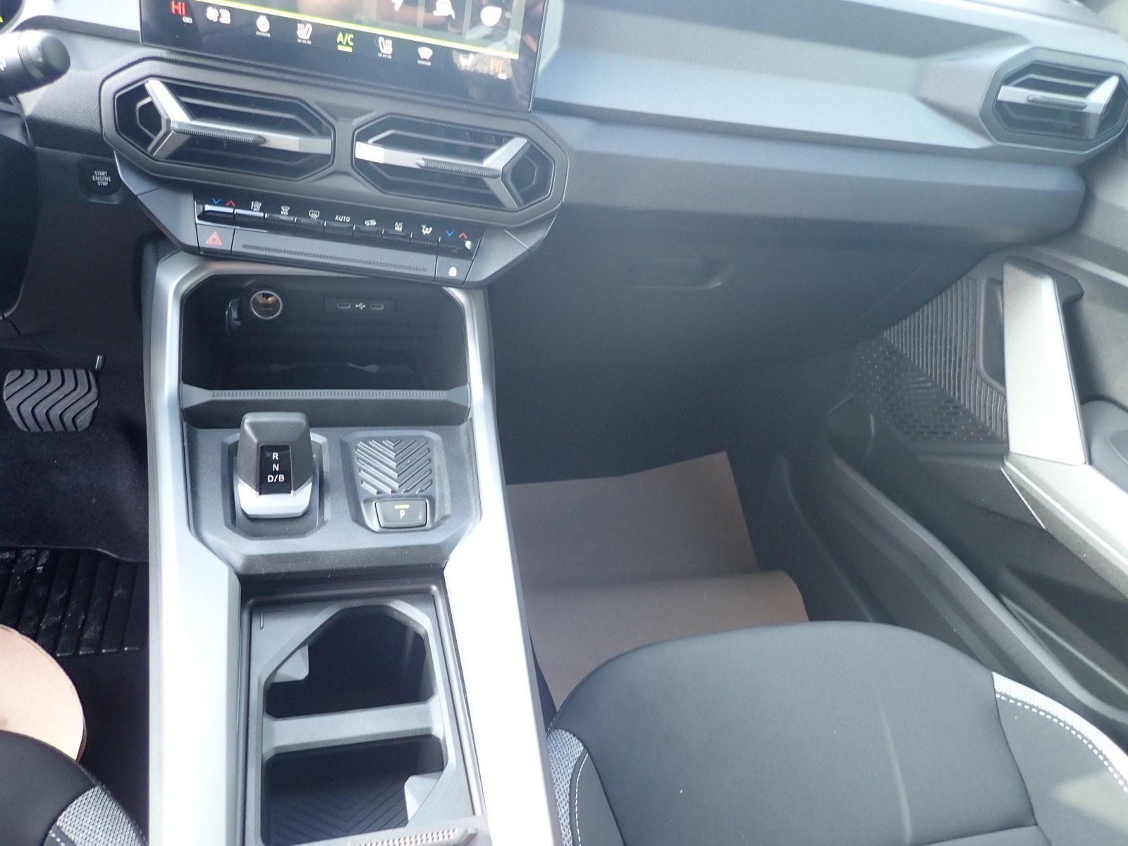 Fahrzeugabbildung Dacia Bigster Journey HYBRID 155