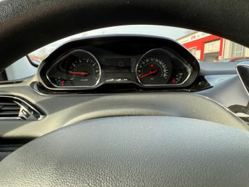 Peugeot 208 Active+Klima+BT+PDC+BC+LFB+WR