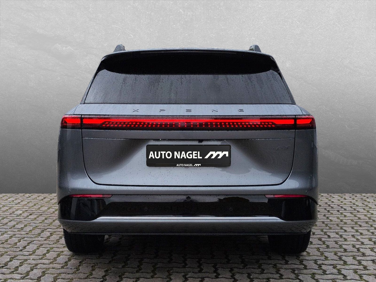 XPENG G9