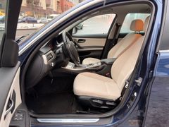 Fahrzeugabbildung BMW 320d Touring Navi Klima PDC LM-Felgen