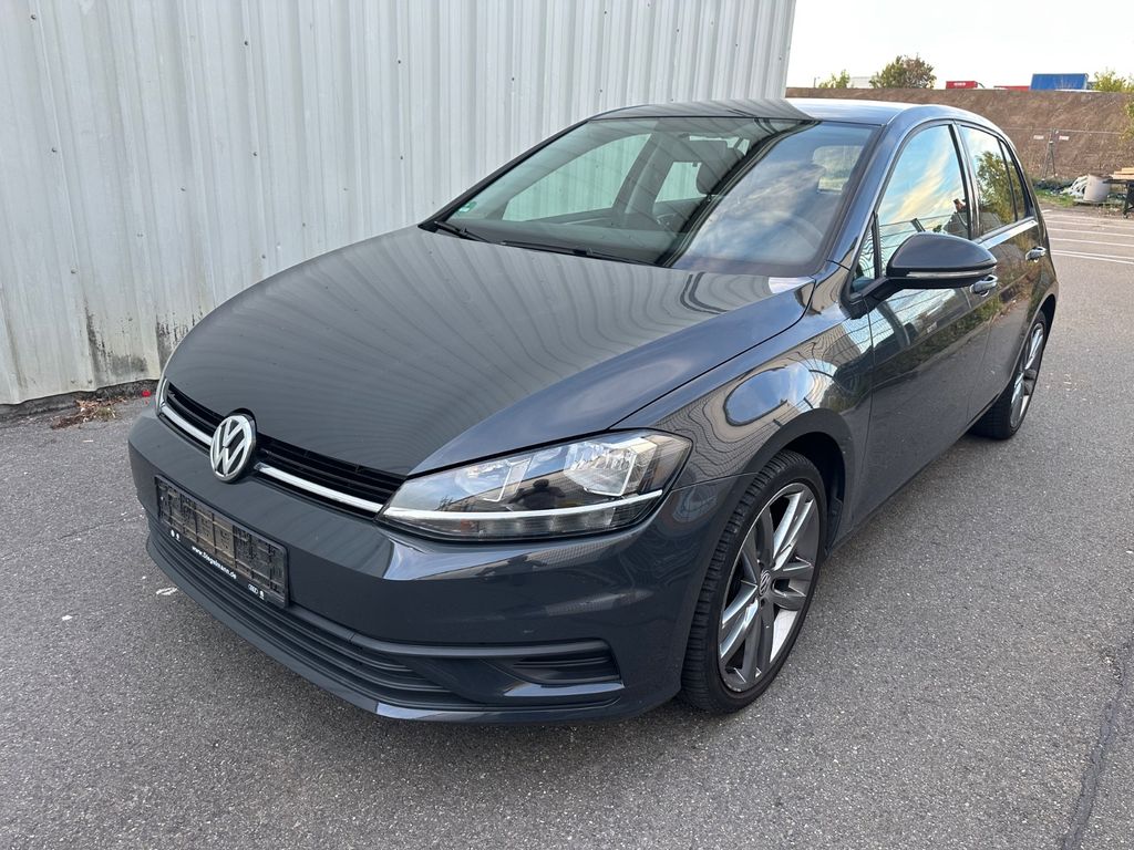 Image of Volkswagen Golf