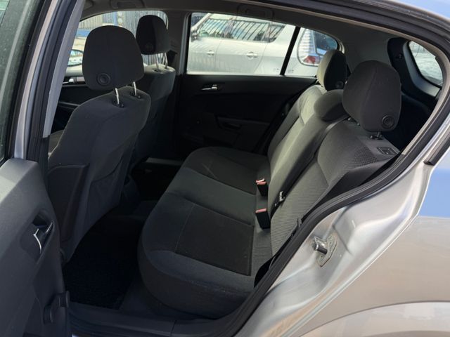 Astra 1.8, Automatik, Zahnriemen & TÜV Neu Bild 9