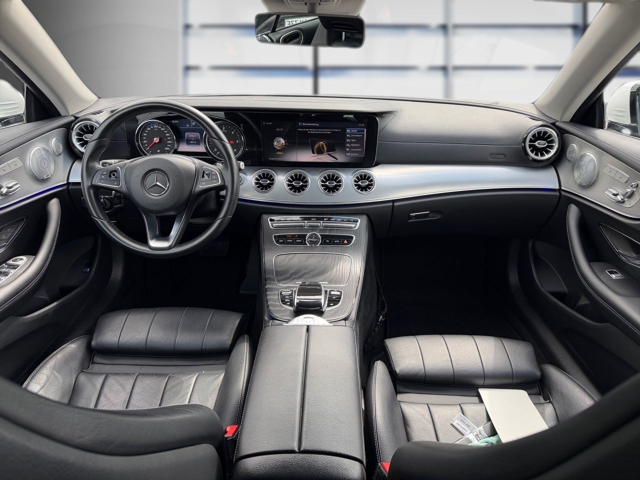 Fahrzeugabbildung Mercedes-Benz E 220 d Cabriolet AVANTGARDE+BURM+MEMORY+MULTIB+