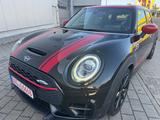 MINI JOHN_COOPER_WORKS Clubman John Cooper Works All4 - MINI MINI: Standheizung