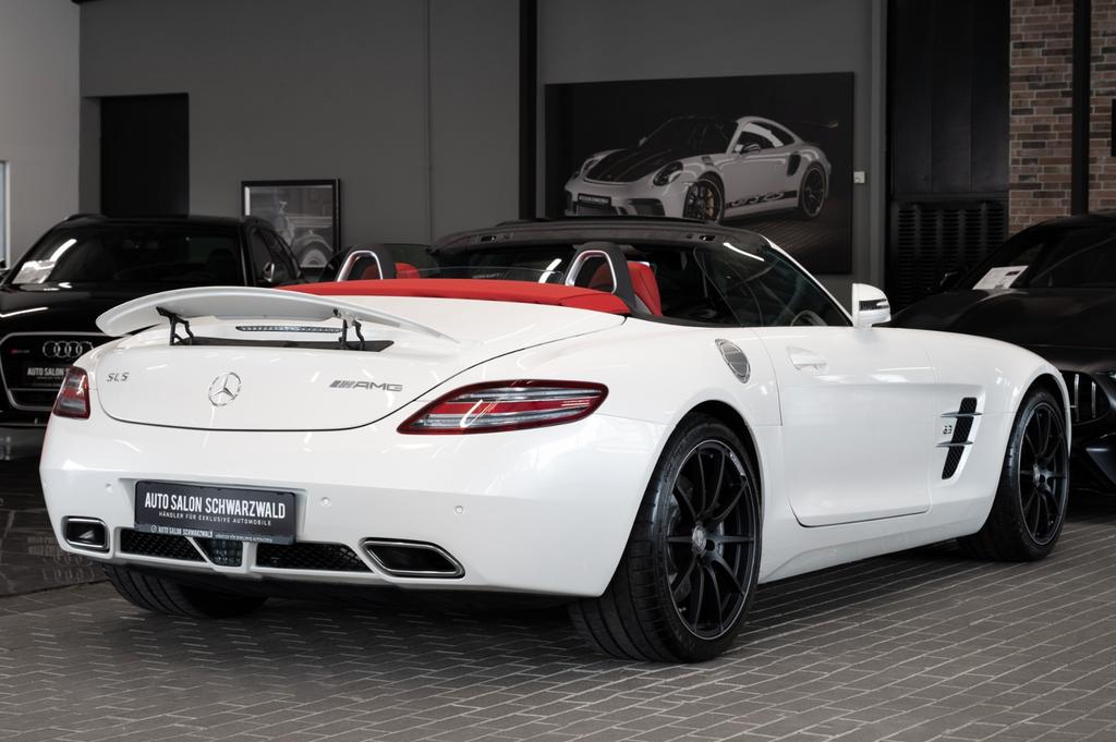Mercedes-Benz SLS AMG
