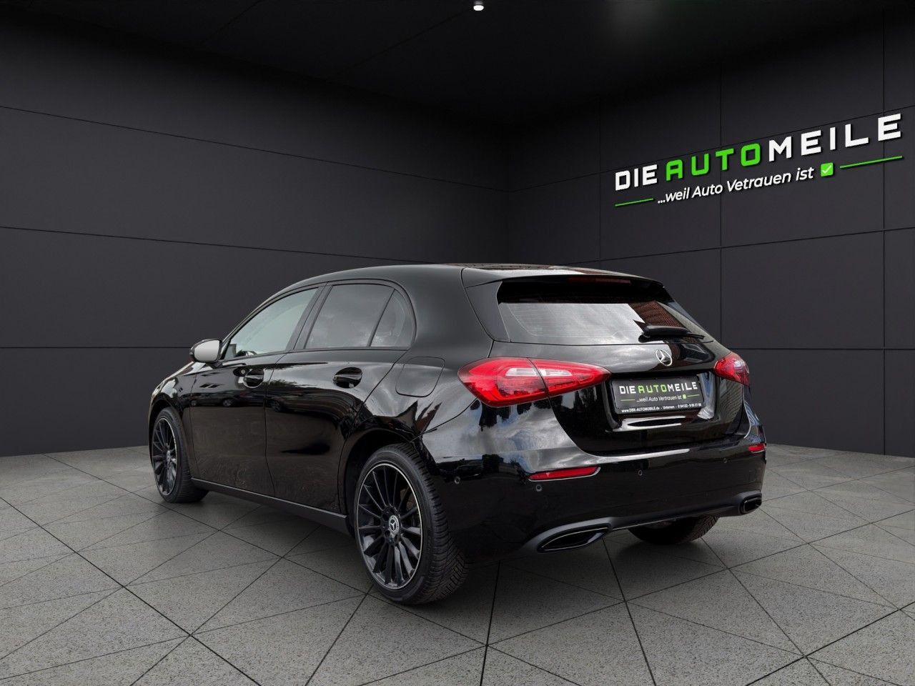 Mercedes-Benz A 200 d AUT MBUX NAV SHZG DAB PDC NIGHT PAKET foto 3