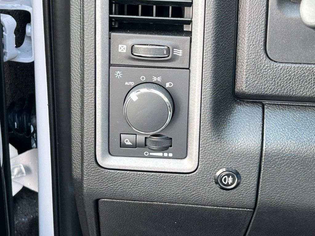 Fahrzeugabbildung Dodge RAM 1500 3.6 Extended Cab Tradesmen *4X4