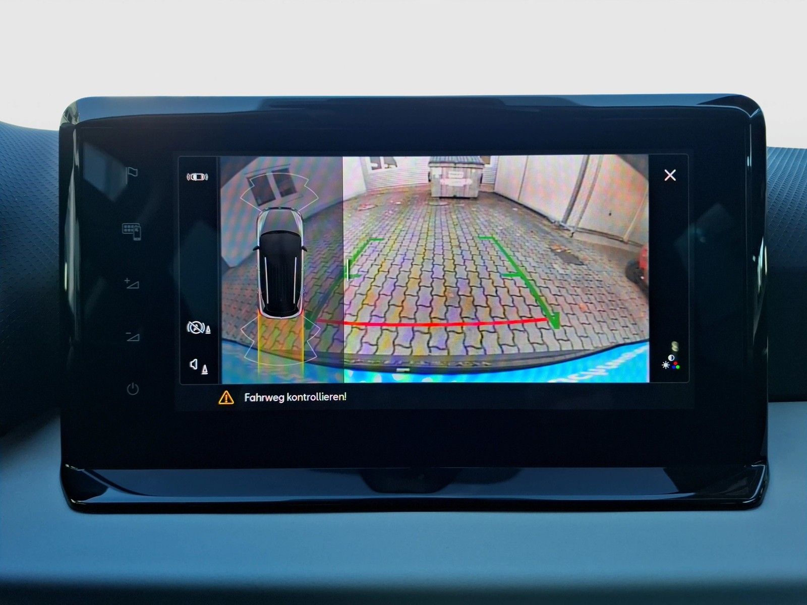 Fahrzeugabbildung SEAT Arona TSI Style DSG LED Navi ACC RFK SHZ