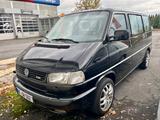 Volkswagen 2.5 TDI 151PS 100% ROSTFREI! LIEBHABER! 1. HAND! - schwarze Volkswagen T4 Multivan