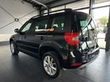 Skoda Yeti 2.0 TDI Drive 4x4 DSG|Navi|SHZ|Kamera|LM17 - Skoda Yeti: 1.4