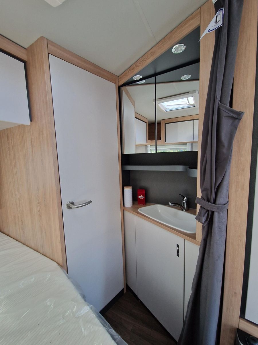 Fahrzeugabbildung Knaus Sport 450 FU