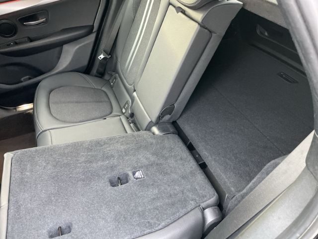 Fahrzeugabbildung BMW 220 Active Tourer i M Sport Autom. Navi, Rückfah