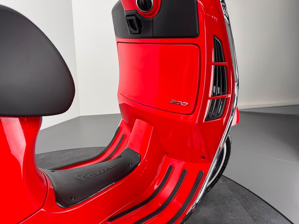 Fahrzeugabbildung Vespa GTS 300 SUPER HPE E5 *TOP-ZUSTAND