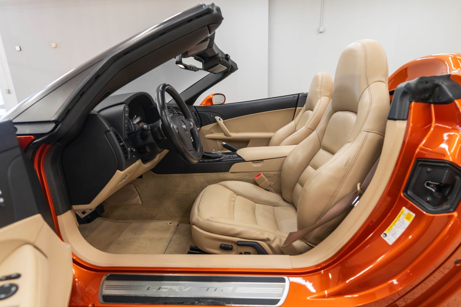 Fahrzeugabbildung Corvette C6 6.2 V8 Cabrio Automatik BOSE HUD SHZ