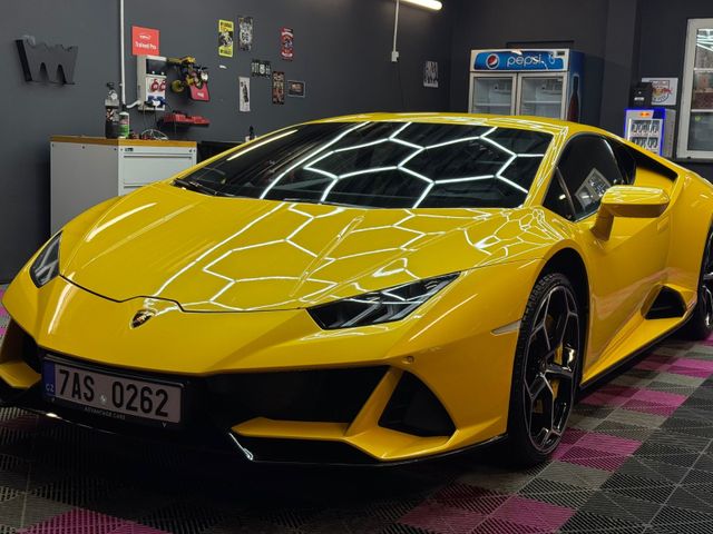 Lamborghini Huracan -