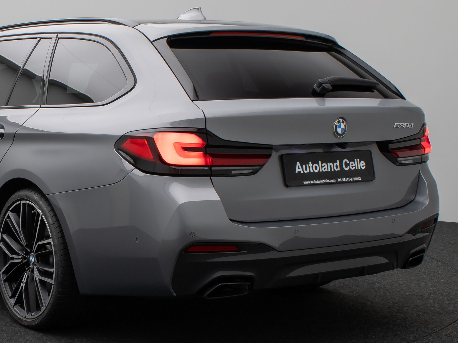 Fahrzeugabbildung BMW 530d M Sport Kamera Laser HUD DAB HiFi Komfort