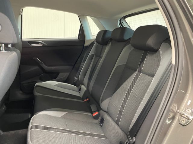 Polo Highline 1.0 TSI DSG NAVI SHZ PDC
