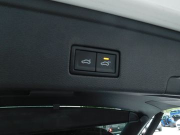 Volkswagen Touareg - 8