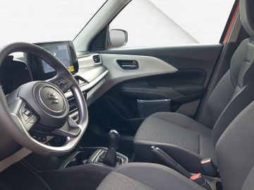 Fotografie 9 des Suzuki Swift 1.2 Dualjet Hybrid 61 kW Comfort