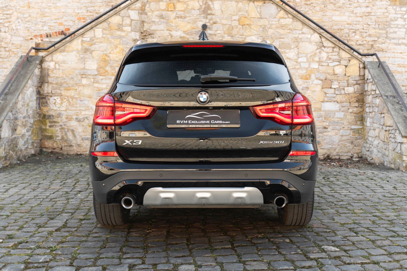 Fahrzeugabbildung BMW X3 xDrive 30i xLine LED Pano HIFI Driving Assist