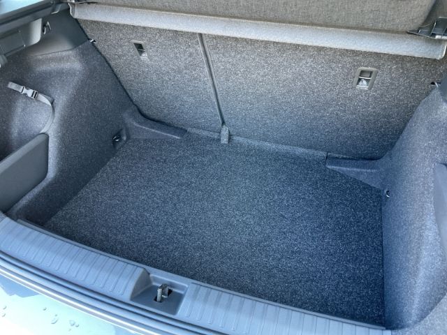 Fahrzeugabbildung SKODA Kamiq 1.0 TSI Selection Autom. Rückfahrkamera, A