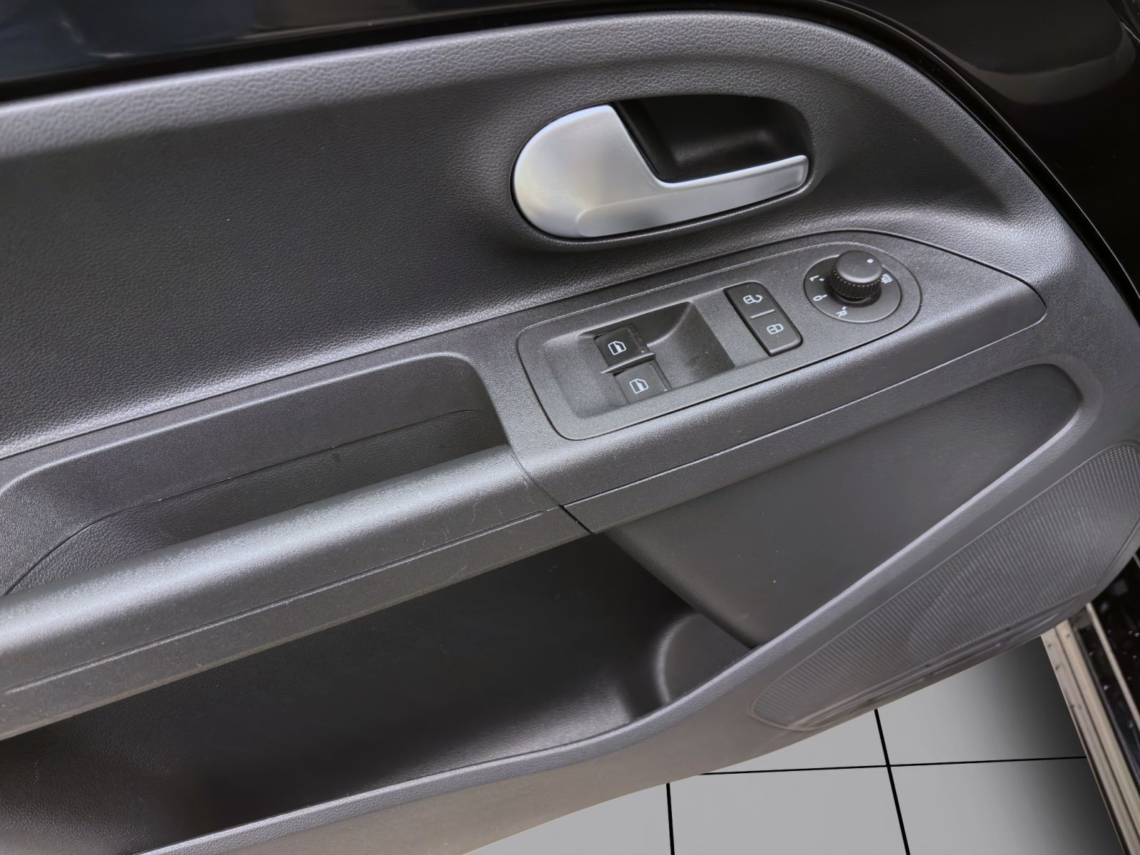 Volkswagen e-up! - Bild 11