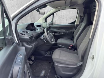 Peugeot Partner 1.2 PureTech 110 L1 Premium +PDC