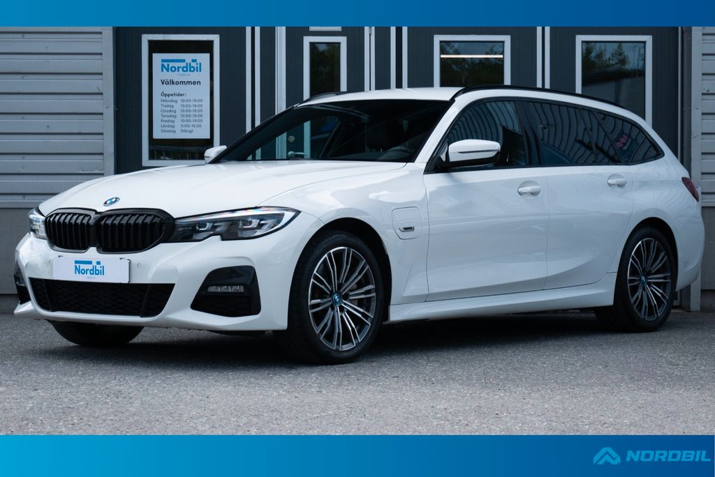 Image of BMW 330