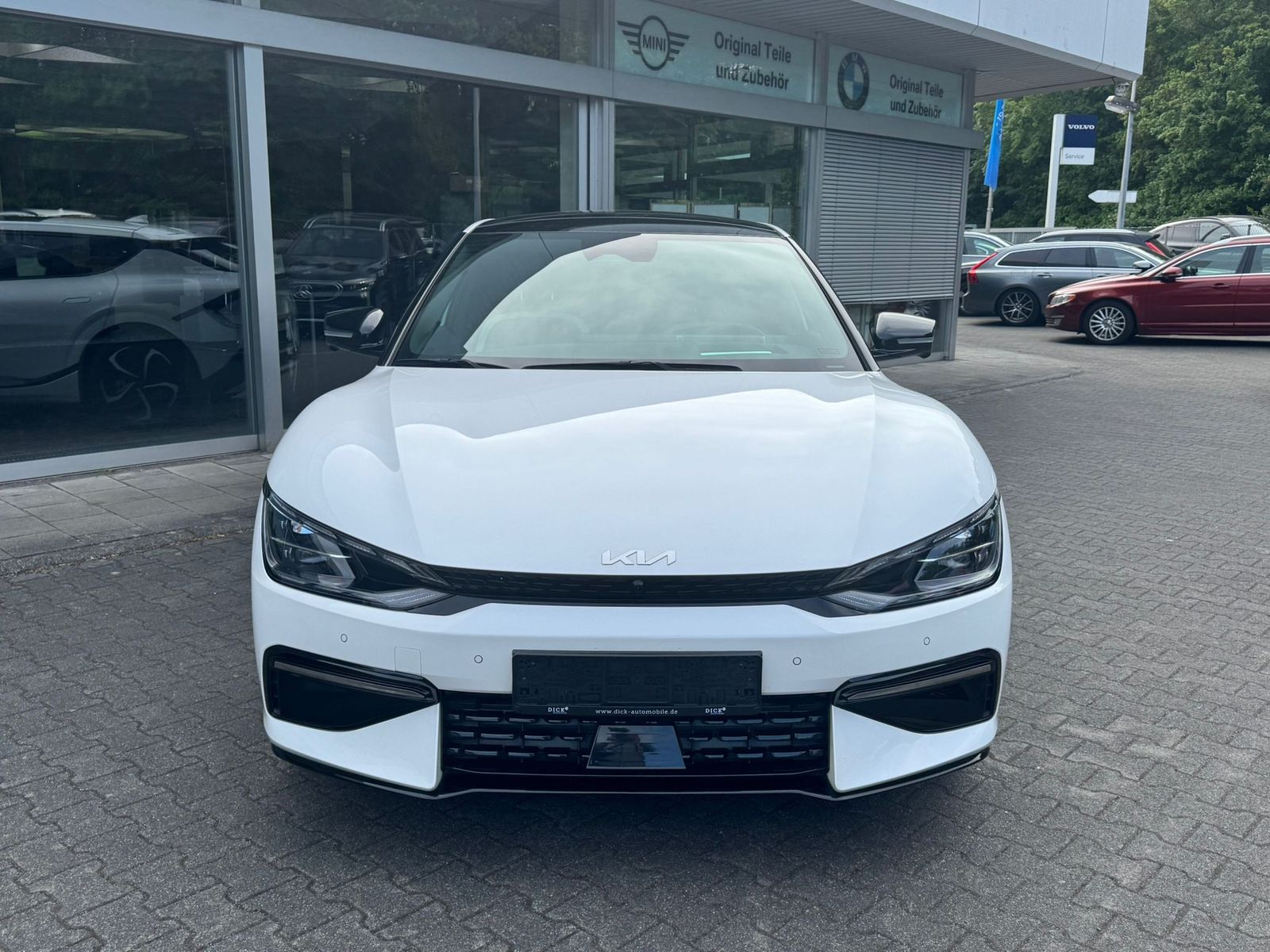Fahrzeugabbildung Kia EV6 GT-Line 4WD PANO+NAVI+LED+SHZ+HEAD+ACC+360°+