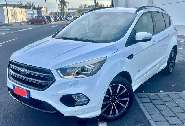 Ford Kuga 2.0 TDCI 150 CV S&S 4WD ST-Line Busine